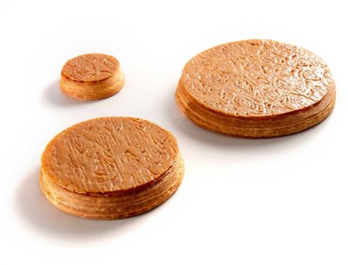Pâte à croissant, frangipane légère saveur amande prononcée, Amaretto et amandes concassées, Arlette croustillante